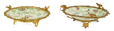 Lot 117 - A PAIR OF 19TH CENTURY CHINESE CANTON FAMILLE VERTE DISHES