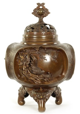 Lot 185 - A GOOD JAPANESE MEIJI PERIOD PATINATED BRONZE CENSER