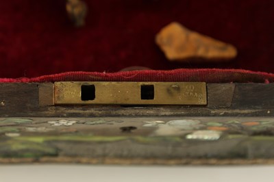 Lot 492 - A LATE 17TH/EARLY 18TH CENTURY CONTINENTAL ORMOLU MOUNTED TORTOISESHELL AND STAINED HORN INLAID DRESSING TABLE CASKET
