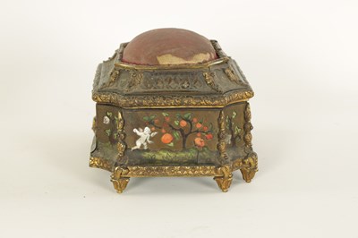 Lot 492 - A LATE 17TH/EARLY 18TH CENTURY CONTINENTAL ORMOLU MOUNTED TORTOISESHELL AND STAINED HORN INLAID DRESSING TABLE CASKET