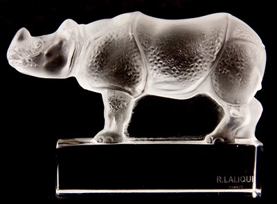 Lot 10 - R. LALIQUE RHINO 11.5cm wide 8cm high - signed...