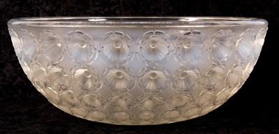 Lot 22 - A LALIQUE OPALESCENT GLASS ’NEMOURS’ BOWL...