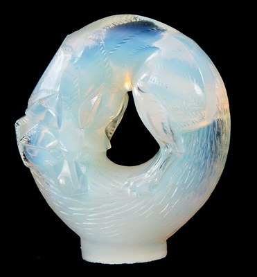 Lot 13 - R. LALIQUE, AN OPALESCENT ALASKA SEAL (CACHET)...