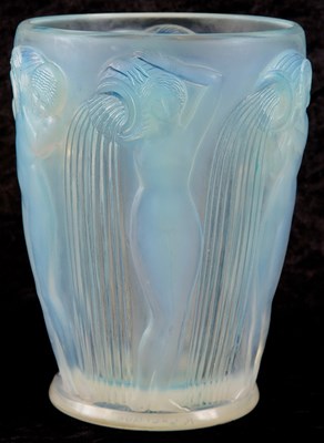 Lot 24 - R LALIQUE, AN OPALESCENT ‘DANAIDES’ GLASS VASE...