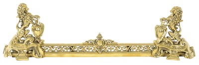 Lot 414 - A 19TH CENTURY BRASS ADJUSTABLE HEARTH FENDER OF SMALL SIZE