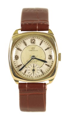 Lot 280 - A 1930s GENTLEMAN’S 9 CARAT GOLD OMEGA WRISTWATCH