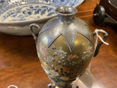 Lot 148 - A GOOD PAIR OF LATE 19TH CENTURY JAPANESE MEIJI GILT LACQUER AND SILVER MOUNTED CABINET VASES