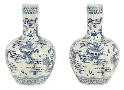 Lot 107 - A LARGE PAIR OF LATE 19TH CENTURY CHINESE BLUE AND WHITE BOTTLE NECK VASES