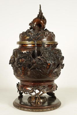 Lot 115 - A LARGE JAPANESE MEIJI PERIOD PATINATED KORO AND COVER