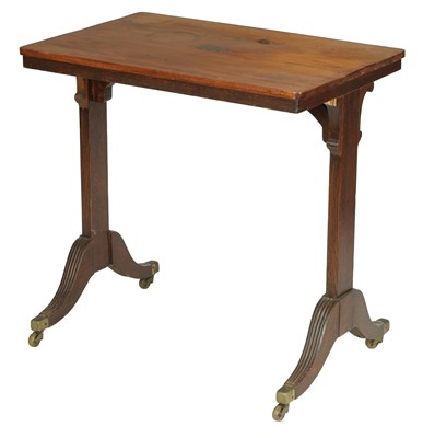 Lot 718 - A 19TH CENTURY OAK AND MAHOGANY OCCASIONAL TABLE
