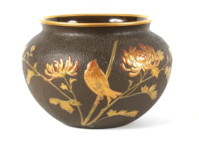 Lot 84 - A 19TH CENTURY MINTONS JAPANESQUE CERAMIC JARDINIERE
