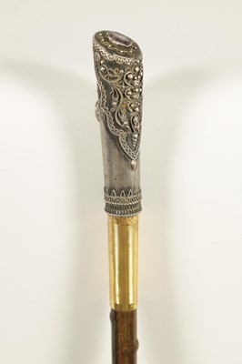 Lot 449 - AN EARLY 20TH CENTURY RHINOCEROS HORN SWAGGER STICK