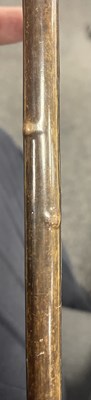 Lot 449 - AN EARLY 20TH CENTURY RHINOCEROS HORN SWAGGER STICK