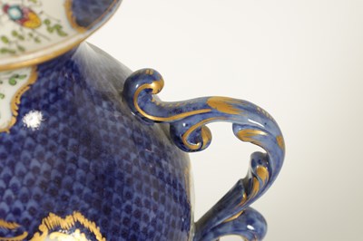 Lot 58 - A LATE 19TH CENTURY FIRST PERIOD WORCESTER TYPE TWO-HANDLED SHOULDERED VASE AND COVER - PROBABLY SAMSON