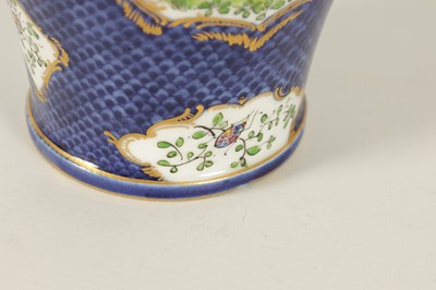 Lot 58 - A LATE 19TH CENTURY FIRST PERIOD WORCESTER TYPE TWO-HANDLED SHOULDERED VASE AND COVER - PROBABLY SAMSON