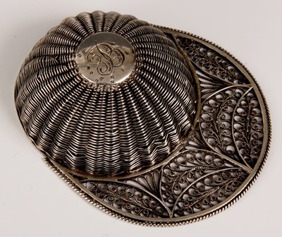 Lot 234 - AN UNUSUAL 19TH CENTURY JOCKEY'S CAP SILVER...