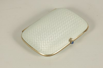 Lot 278 - A FINE LATE 19TH CENTURY SILVER GILT AND GUILLOCHE ENAMEL CIGARETTE CASE IN ORIGINAL LEATHER BOX RETAILED BY E.LENOIR PARIS