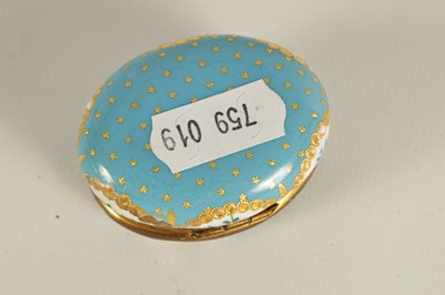 Lot 54 - AN 18TH CENTURY LIMOGES ENAMEL PORCELAIN PATCH BOX