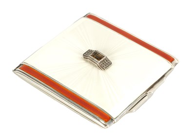 Lot 313 - AN ART DECO SILVER AND GUILLOCHE ENAMEL SQUARE POWDER COMPACT
