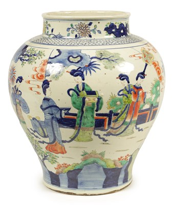 Lot 168 - A 19TH CENTURY CHINESE FAMILLE NOIRE WUCAI BULBOUS VASE
