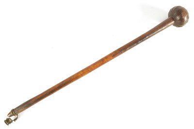 Lot 782 - A 19TH CENTURY AFRICAN RHINOCEROS HORN KNOBKERRI