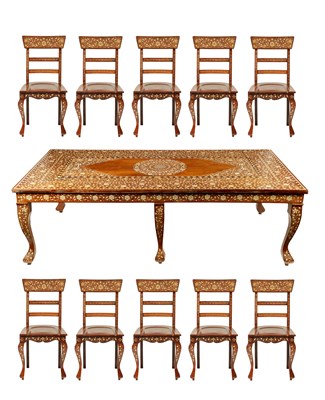 Lot 1046 - A FINE LATE 19TH/EARLY 20TH CENTURY IVORY AND EBONY INLAID HARDWOOD ANGLO INDIAN DINING ROOM TABLE AND SET OF TEN CHAIRS