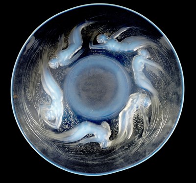 Lot 16 - AN R LALIQUE OPALESCENT MOULDED GLASS 'ONDINES' BOWL
