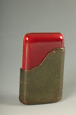 Lot 255 - AN EARLY 20TH CENTURY FABERGE SILVER AND GUILLOCHE ENAMEL CIGARETTE CASE, WORKMASTER AUGUST HOLLMING (1854 - 1913)