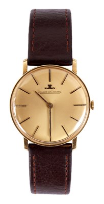 Lot 226 - A GENTLEMAN'S 18CT YELLOW GOLD 1940s JAEGER-LE-...