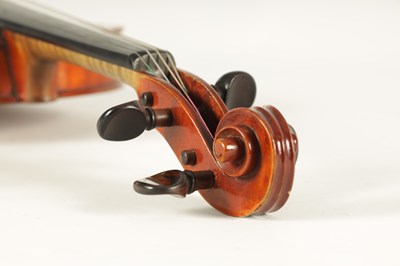 Lot 498 - A GOOD QUALITY EARLY 20TH CENTURY FULL SIZE ITALIAN VIOLIN LABELLED RICCARDO ANTONIAZZI