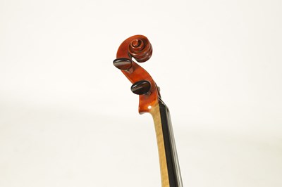 Lot 498 - A GOOD QUALITY EARLY 20TH CENTURY FULL SIZE ITALIAN VIOLIN LABELLED RICCARDO ANTONIAZZI