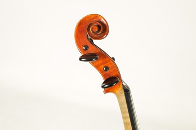 Lot 498 - A GOOD QUALITY EARLY 20TH CENTURY FULL SIZE ITALIAN VIOLIN LABELLED RICCARDO ANTONIAZZI