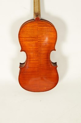 Lot 498 - A GOOD QUALITY EARLY 20TH CENTURY FULL SIZE ITALIAN VIOLIN LABELLED RICCARDO ANTONIAZZI