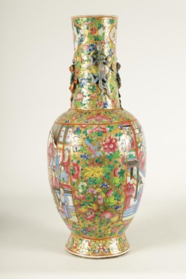 Lot 164 - A LARGE 19TH CENTURY CHINESE FAMILLE ROSE PORCELAIN VASE