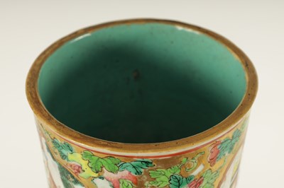 Lot 164 - A LARGE 19TH CENTURY CHINESE FAMILLE ROSE PORCELAIN VASE
