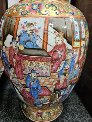 Lot 164 - A LARGE 19TH CENTURY CHINESE FAMILLE ROSE PORCELAIN VASE