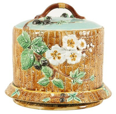 Lot 48 - A 19TH CENTURY JOSEPH HOLDCROFT LARGE MAJOLICA CHEESE DISH AND COVER