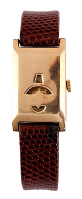 Lot 223 - AN UNUSUAL 1930s GENTLEMAN'S 9CT GOLD...