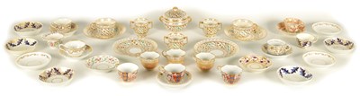 Lot 87 - A GROUPED COLLECTION OF VARIOUS LATE 18TH AND EARLY 19TH CENTURY DERBY CUPS, SAUCERS AND OTHER TABLEWARES