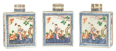 Lot 200 - A SET OF THREE 20TH CENTURY CHINESE FAMILLE ROSE PORCELAIN TEA CADDIES