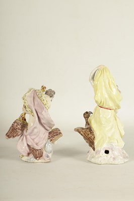 Lot 86 - A PAIR OF 18TH CENTURY BOW PORCELAIN FIGURES OF JUPITER AND JUNO