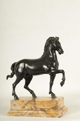 Lot 699 - AN 18TH/19TH CENTURY ITALIAN BRONZE SCULPTURE