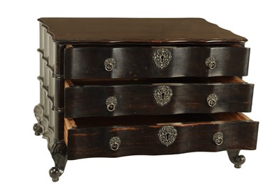 Lot 117 - A GOOD 19TH CENTURY ANGLO INDIAN EBONY MINIATURE COMMODE