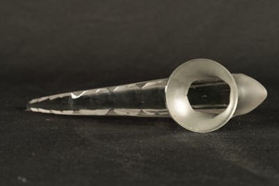 Lot 8 - A FINE FRENCH RENE LALIQUE 'VICTOIRE' GLASS CAR MASCOT