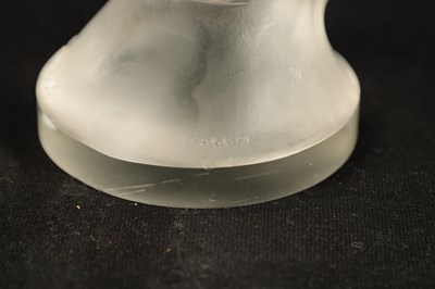 Lot 8 - A FINE FRENCH RENE LALIQUE 'VICTOIRE' GLASS CAR MASCOT