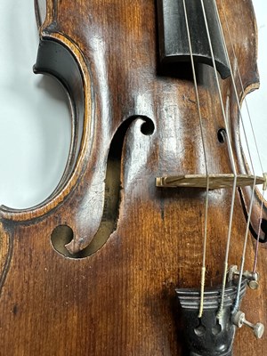 Lot 483 - AN 18TH CENTURY FULL-SIZE VIOLIN