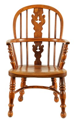 Lot 748 - A 19TH CENTURY CHILD'S YEW-WOOD WINDSOR CHAIR