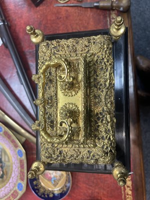 Lot 524 - JOSEPH WINDMILLS, LONDON. A FINE WILLIAM AND MARY EBONY VENEERED GILT BRASS MOUNTED BASKET TOP BRACKET CLOCK