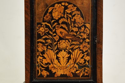 Lot 521 - WILLIAM SPEAKMAN, LONDINI FECIT. A GOOD WILLIAM AND MARY WALNUT AND FLORAL MARQUETRY PANELLED EIGHT-DAY LONGCASE CLOCK