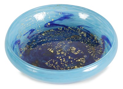 Lot 21 - A DAUM NANCY LARGE SHALLOW GLASS DISH